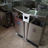 戶(hù)外不銹鋼垃圾桶的述說(shuō)