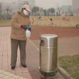 室內(nèi)戶外不銹鋼垃圾箱怎么消毒？