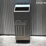 電梯口抽拉式金屬垃圾桶重塑現(xiàn)代建筑美學